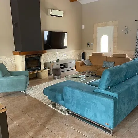 Holiday home Emma 10 / 12 Personnes